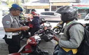 Beri Rasa Aman Dari Pelaku Kejahatan, Polsek Gubeng Gelar Razia