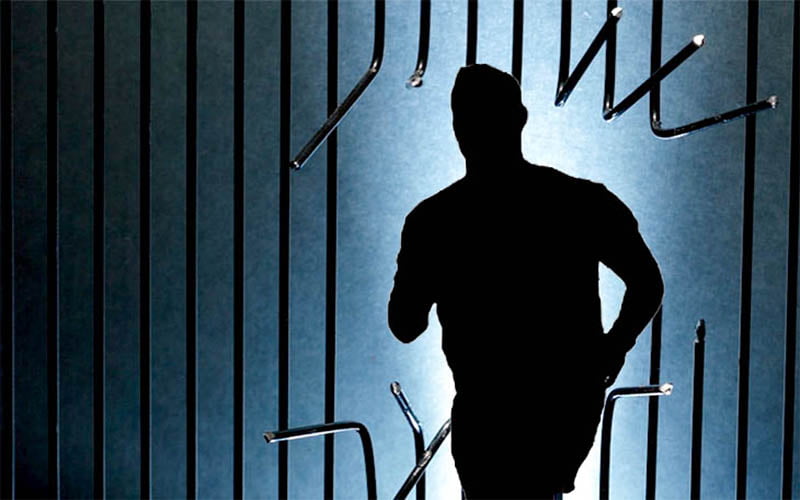 Gergaji Plavon, 7 Tahanan Polsek Tambak Sari Surabaya Kabur