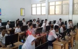 Siswa SMP Sederajat Di Kota Ternate Ikuti UASBN