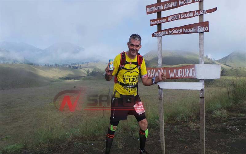 Atlet Asal Perancis Ini Takjub Dengan Keindahan Alam Gunung Ijen Bondowoso