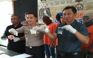 Satreskoba Polres Batu Sita Ribuan Pil Koplo Dari Penjual Bakso