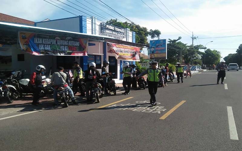 Satlantas Polres Situbondo Beri Sanksi Tilang Pada Ratusan Pengendara
