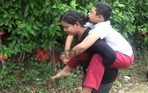 Dio Seorang Siswa Trenggalek Butuh Bantuan Kursi Roda