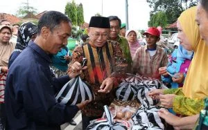 Harga Sembako Terus Merangkak Naik, Pemkab Sumenep Gelar Pasar Murah