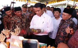 Menteri Pertanian, Salurkan Kartu Tani Pada 97 Ribu Petani Di Sumenep