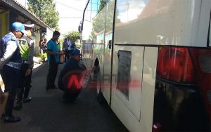 Mudik Lebaran, Tim Gabungan Uji Kelayakan Angkutan Umum Di Sumenep