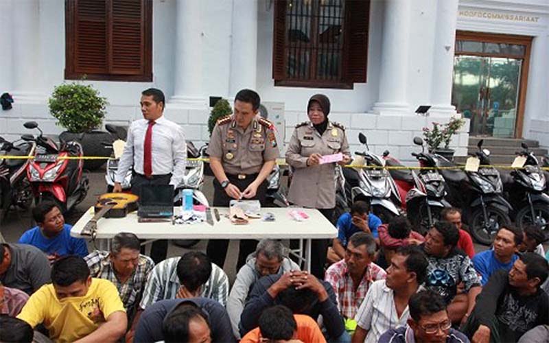 Polrestabes Surabaya Amankan Ratusan Preman Di Terminal Dan Pasar