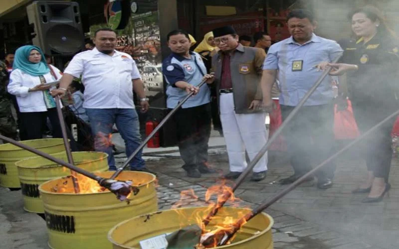 Amankan 4 Ribu Lebih Tersangka, Polda Jatim Musnahkan Puluhan Kilogram Narkoba