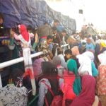 Kapal DBS Berlayar, Ratusan Penumpang Rebutan Di Pelabuhan Kalianget Sumenep