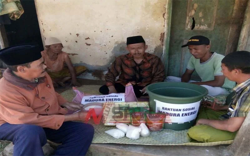 Perusahaan Swasta Di Sumenep Beri Bantuan Pada Nenek Jahlea