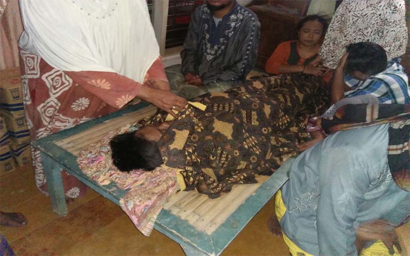 Seorang Ibu Rumah Tangga Di Sumenep Ditemukan Tewas