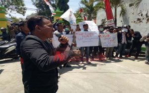 Diduga Ada Penyimpangan, Formasi Demo Kantor Disdik Pamekasan