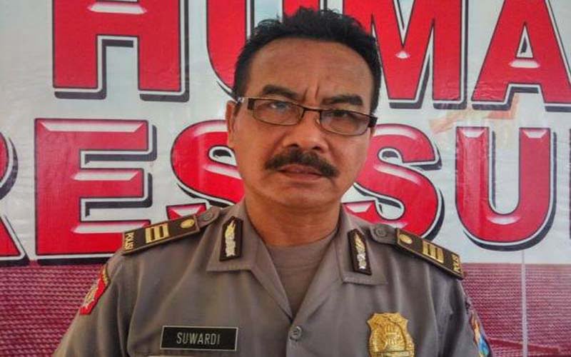 (AKP Suwardi, Kasubag Humas Polres Sumenep) Edarkan Narkoba, Warga Pagerungan Kecil Sumenep Diamankan Polisi