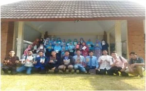 Membaca Haruslah Menjadi Sebuah Budaya