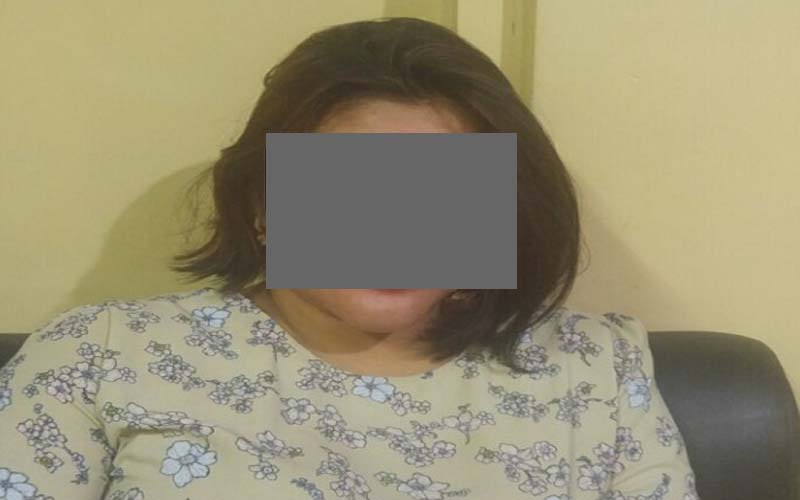 Curi Tas, Wanita Cantik Ini Ditangkap Polisi