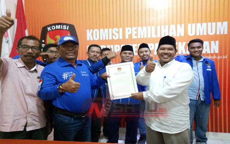 DPC Demokrat Pamekasan Serahkan Berkas Ke KPU