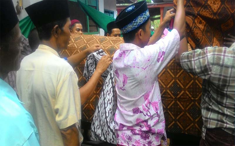 Warga Rubaru Ditemukan Tewas Di Kolam Dekat Masjid