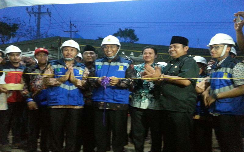 Busyro-Fauzi Tepati Janjinya, Listrik Nyala Di Pulau Gili Iyang