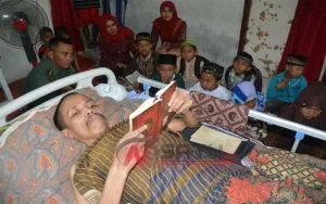 Kisah Ustad Sugiarto Bersama Puluhan Santrinya