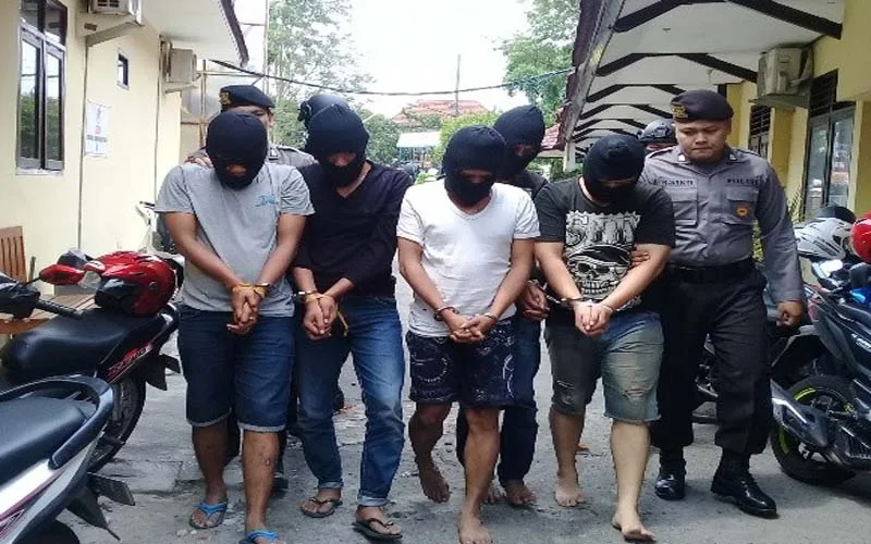 Polres Madiun Tangkap Komplotan Spesialis Copet Hp