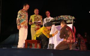 Bupati Sumenep Ingatkan Pentingnya Regenerasi Pengrajin Batik