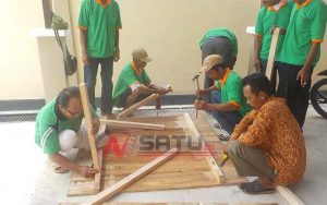 Entaskan Kemiskinan, Dinsos Sumenep Beri Pelatihan Pertukangan Kayu