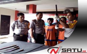 Diduga Tiduri Istri Orang, Warga Bangkalan Tewas Diteras Rumahnya