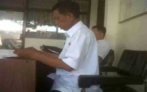 Tak Ada Anggaran Seragam, PNS Kota Probolinggo Beli Seragam Sendiri