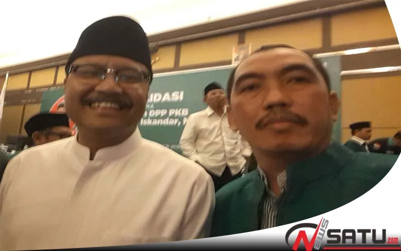 Herman DK; Gus Ipul Layak Pimpin Jatim (Gus Ipul bersama Herman DK Ketua DPRD Sumenep)