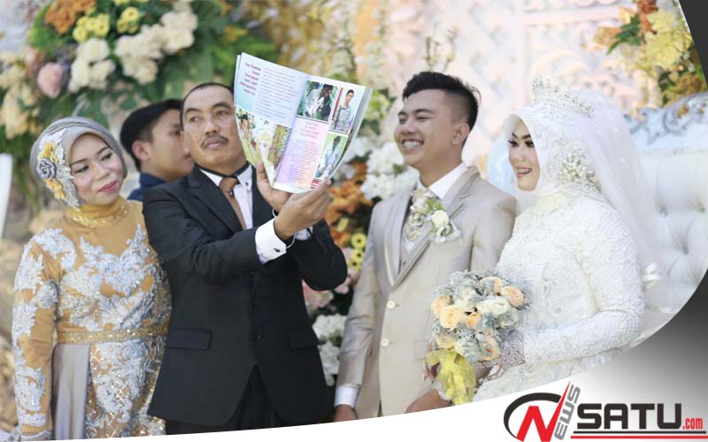 Inilah Kado Ketua DPRD Sumenep Di Pernikahan Sarifatul Qamariyah
