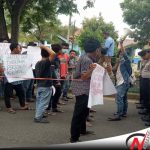 Pelaku Pembunuhan Bebas Berkeliaran, Mahasiswa Kangean Demo Polres Sumenep
