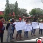 Program Visit Sumenep Dipaksakan, Ampera Demo Kantor Bupati