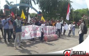 Tolak UU MD3, GMS Demo Kantor DPRD Sumenep