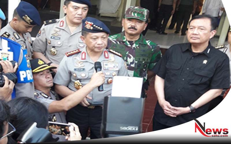 Kapolri; Bom Bunuh Diri Di Gereja Surabaya Dilakukan Satu Keluarga