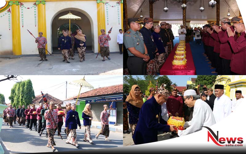 Adipati Sumenep Serahkan Zakat Fitrah Ke Masjid Jamik