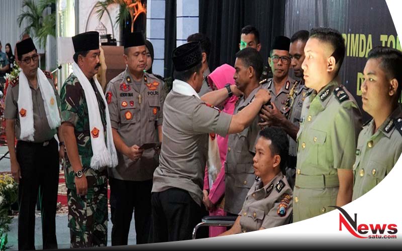 Jadi Korban Aksi Teroris, 7 Anggota Polrestabes Surabaya Dapat Penghargaan