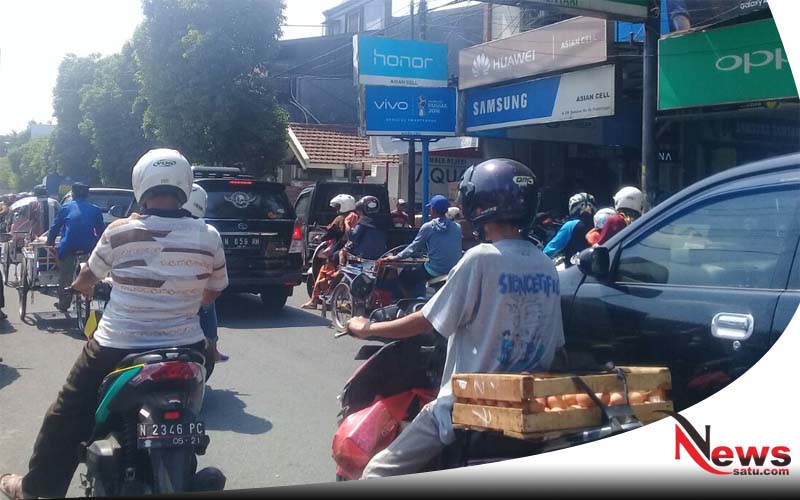 Jelang Lebaran, Arus Lalu Lintas Di Jalur Pantura Probolinggo Mulai Padat