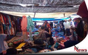 Jelang Lebaran, Pasar Sattoan Sumenep Diserbu Warga