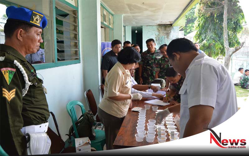 Pastikan Tidak Konsumsi Narkoba, Anggota Korem 083 Di Tes Urine