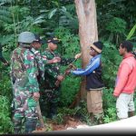 Warga Papua Serahkan Senjata Jenis Mouser Ke TNI