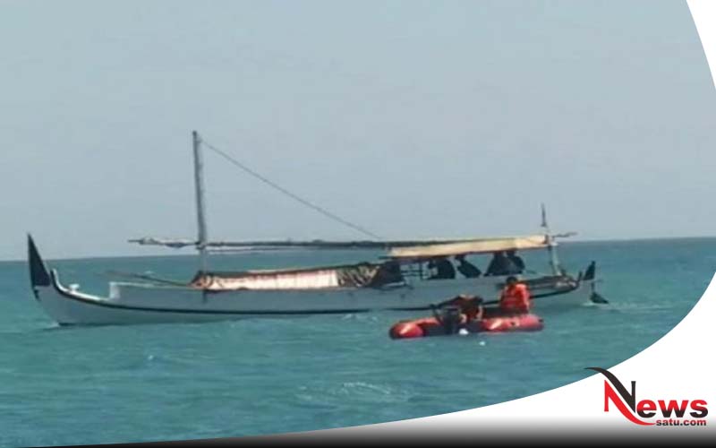 Dikabarkan Hilang, KLM Mutiara Banyuwangi Terdampar Di Raas Sumenep