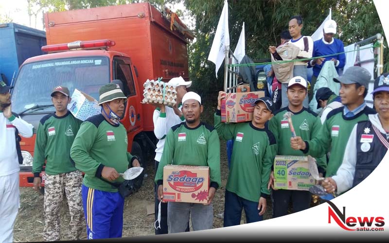HILMI Dan FPI Madura Beri Bantuan Sembako Korban Gempa Di Sumenep