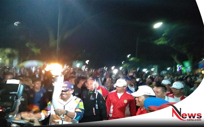Kasdam, Danrem Dan Dandim Kawal Pawai Obor Di Kota Malang