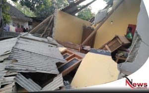 Terdengar Ledakan, Rumah Warga Di Probolinggo Hancur Dan Dua Orang Terluka
