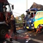 Dua Truk Terlibat Kecelakaan Di Probolinggo