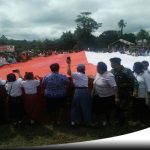 Warga Papua Kibarkan Bendera Merah Putih di Perbatasan