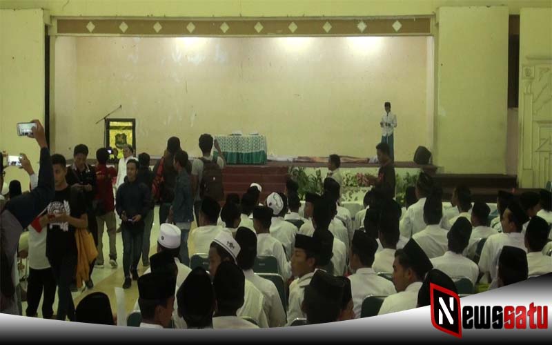 Diduga Tak Kantongi Ijin, Bawaslu Dan Polisi Hentikan Deklarasi Dukung Jokowi-Makruf Amin Di Sumenep