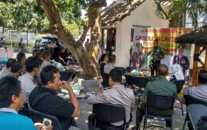 Wartawan Dan TNI Polri Di Probolinggo Ajak Masyarakat Tangkal Berita Hoaks