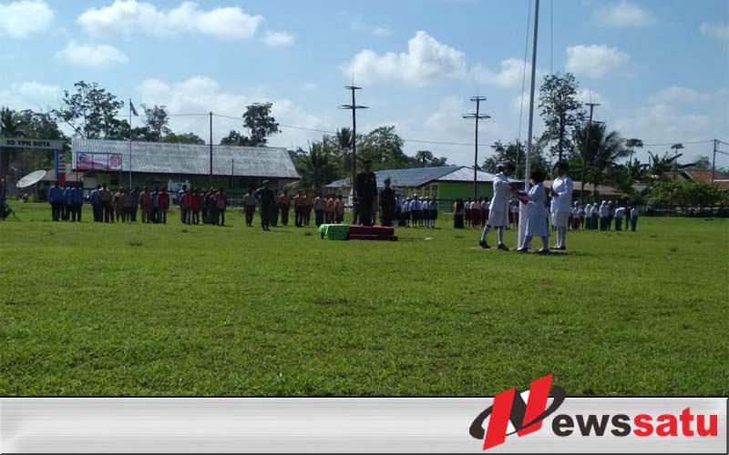 Di Perbatasan RI-Papua Nugini, Warga dan TNI Gelar Upacara Peringatan Hari Pahlawan