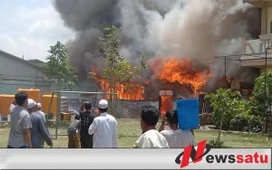 Gudang Ponpes Sholihin Probolinggo Terbakar